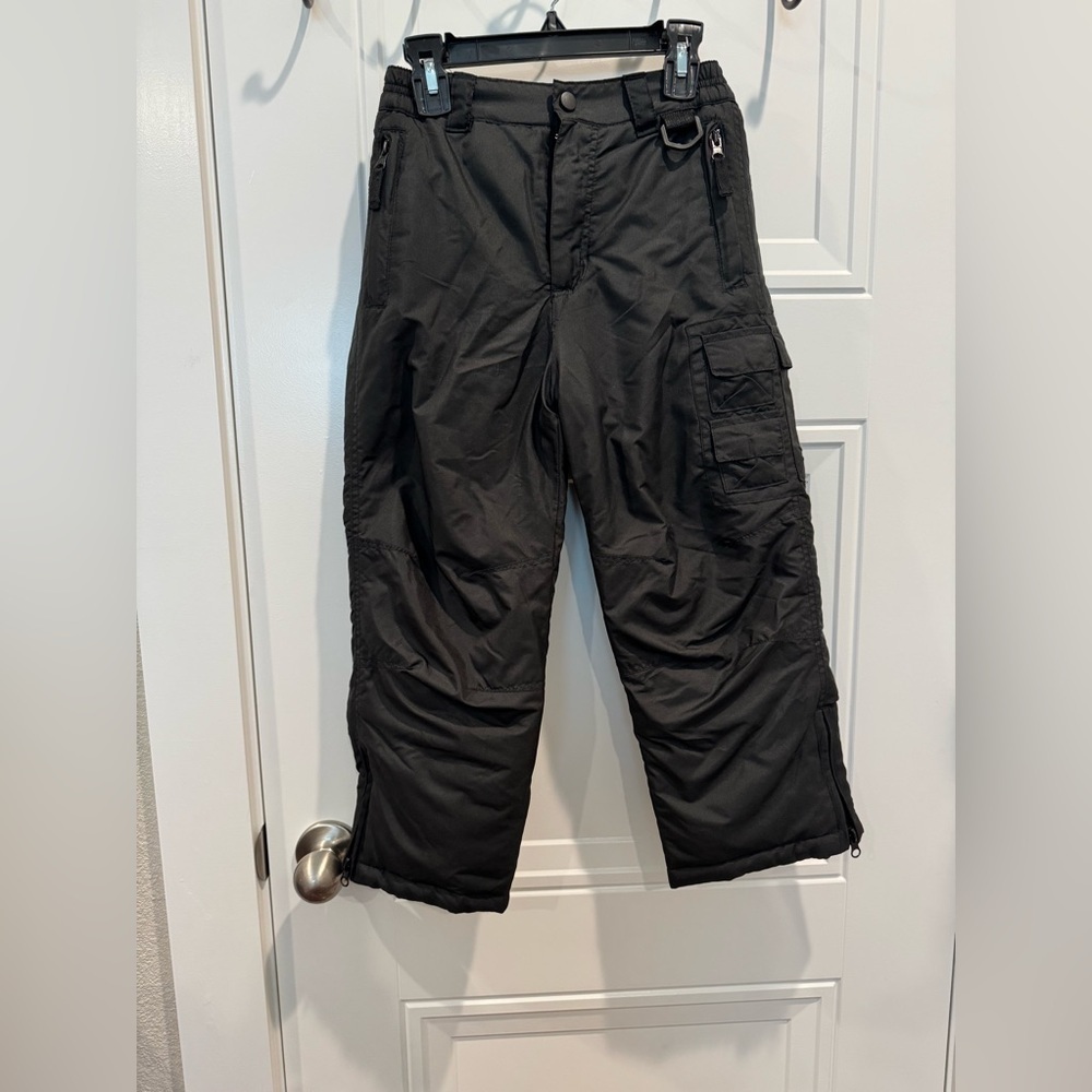 NWOT Arctic Quest kids snow pants 5/6